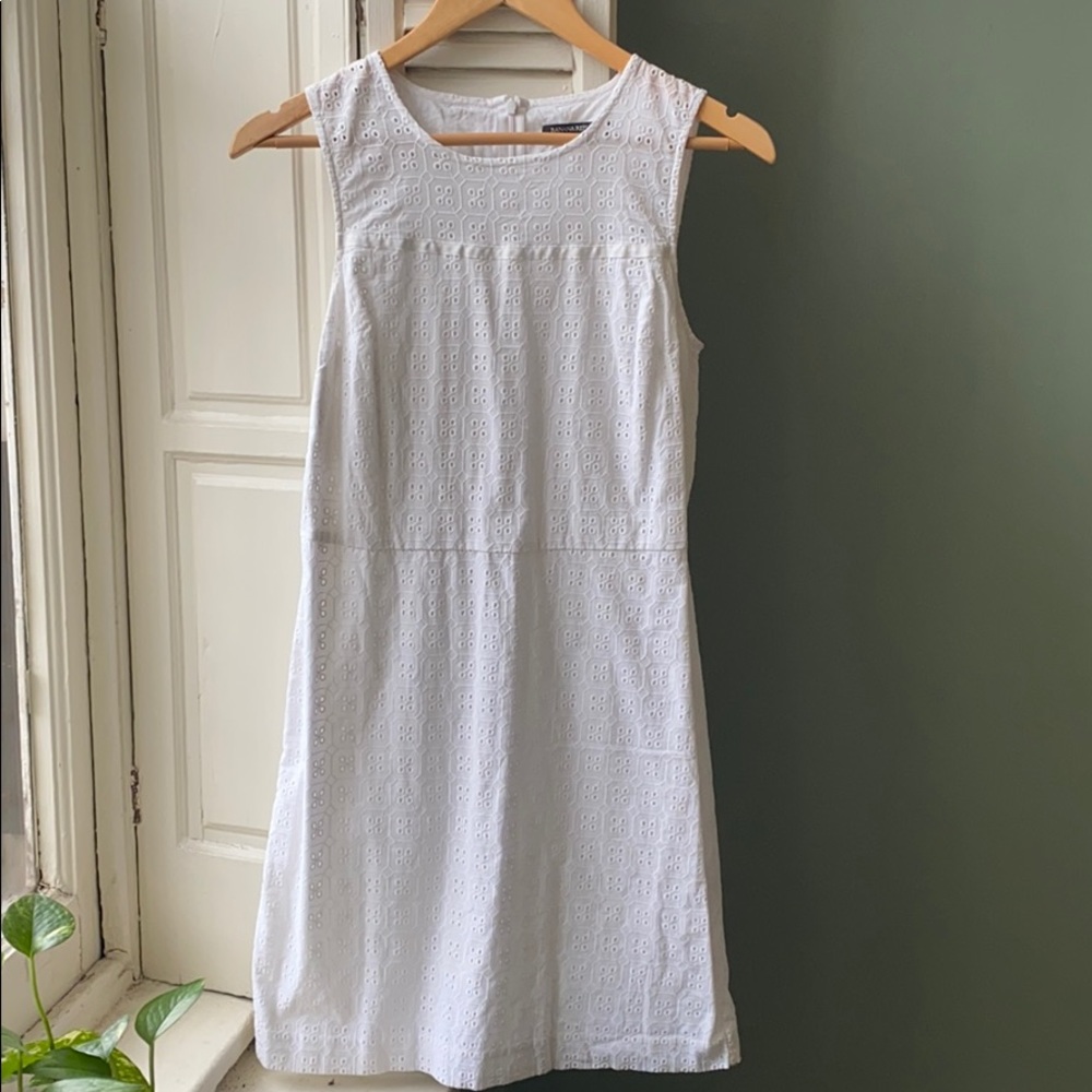 Banana Republic Factory white embroidered dress